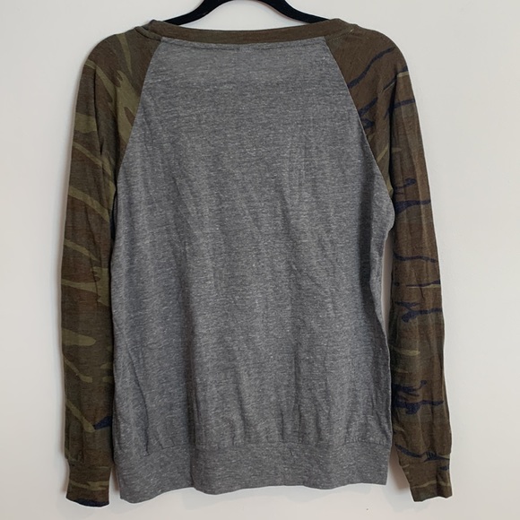 Alternative Apparel Camo Raglan Long-sleeved Shirt - Picture 4 of 6